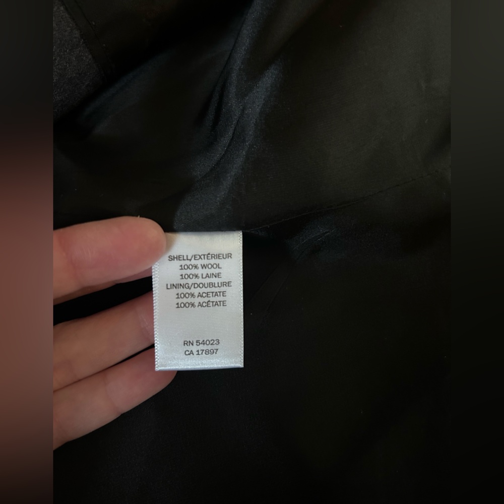 Banana Republic Factory - Men's Charcoal Grey Blazer - Picture 4 of 5